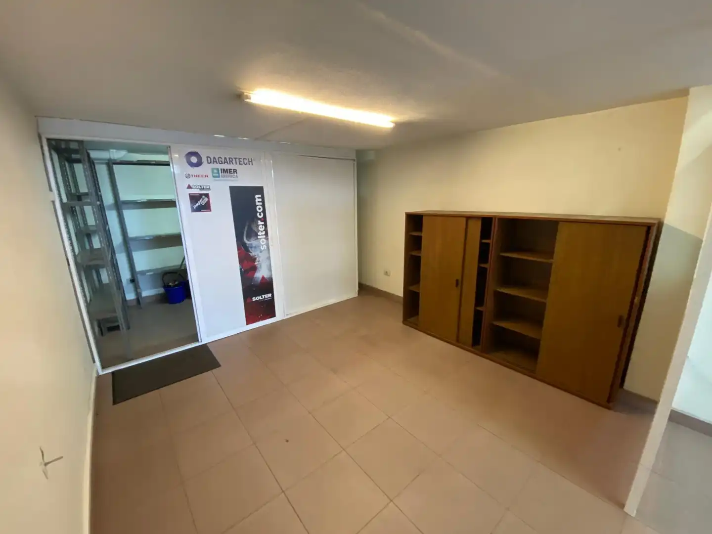 Local comercial en alquiler en Rúa de Nicaragua, imagen 2