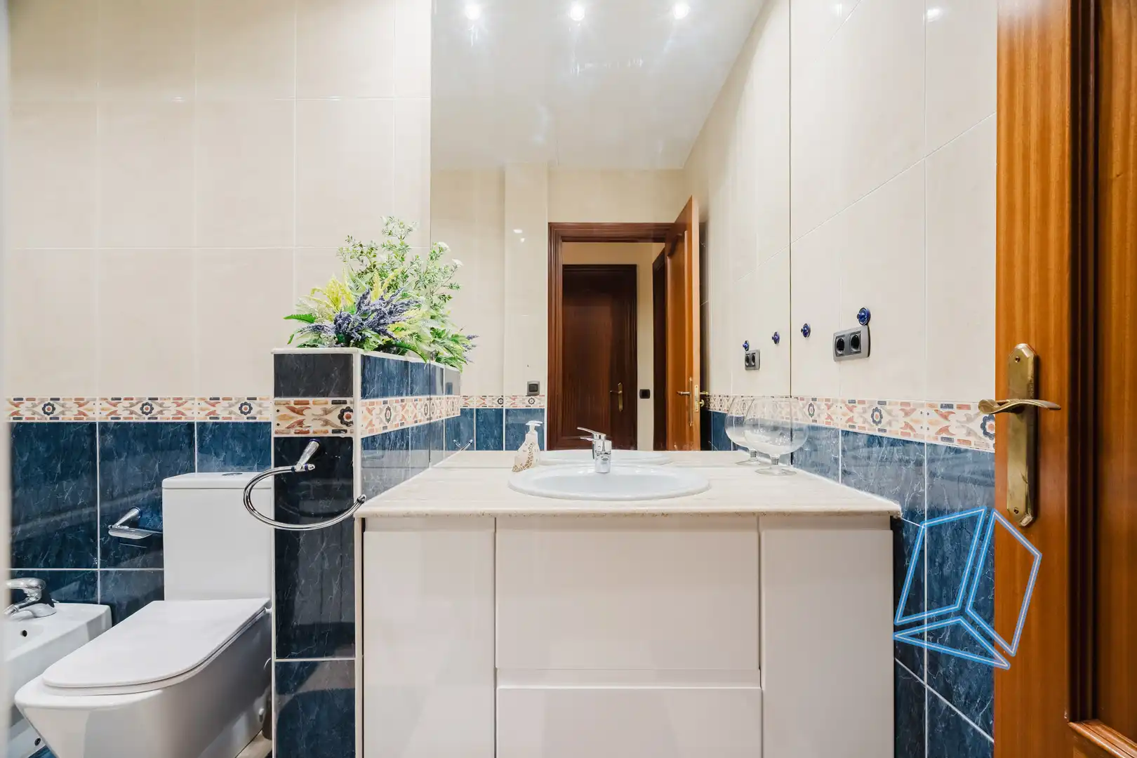 Bathroom of Flat for sale in Barcelona  with Terrace