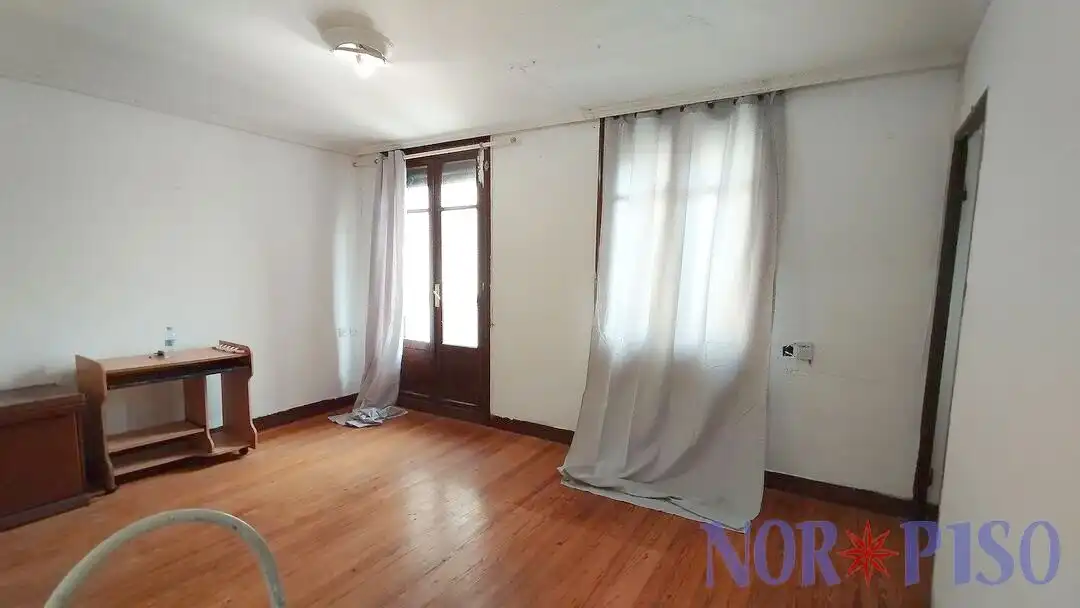 Bedroom of Flat for sale in Ibaiondo
