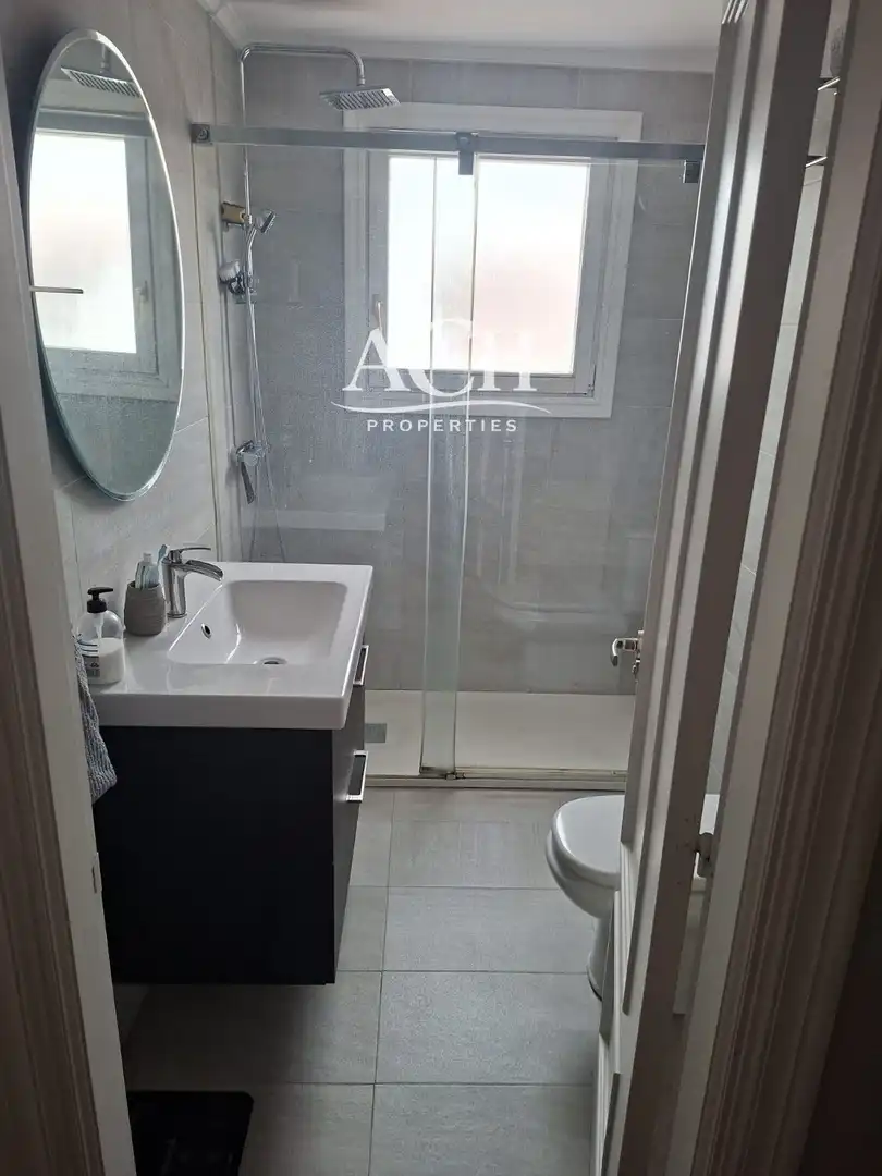 Baño de Piso de alquiler en Sopela con Calefacción, Terraza y Amueblado