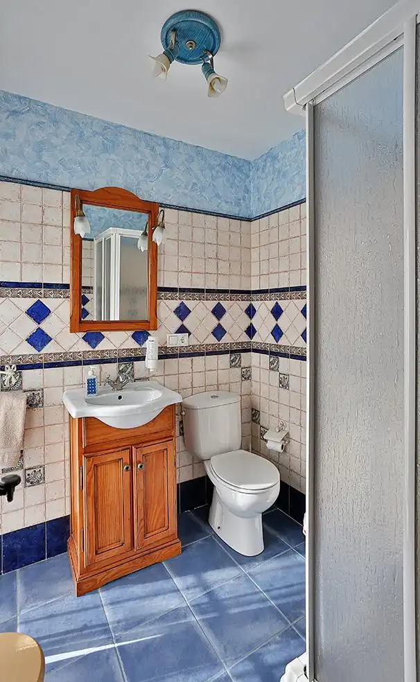 Bany de Edifici en venda en Castromonte
