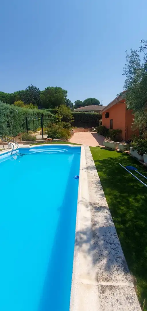 Piscina de Casa o chalet en venta en El Casar con Terraza, Trastero y Piscina