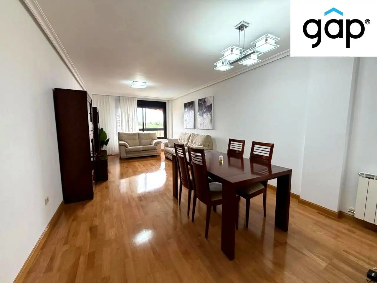 Dining room of Flat for rent in Cuenca  with Air Conditioner, Heating and Parquet flooring