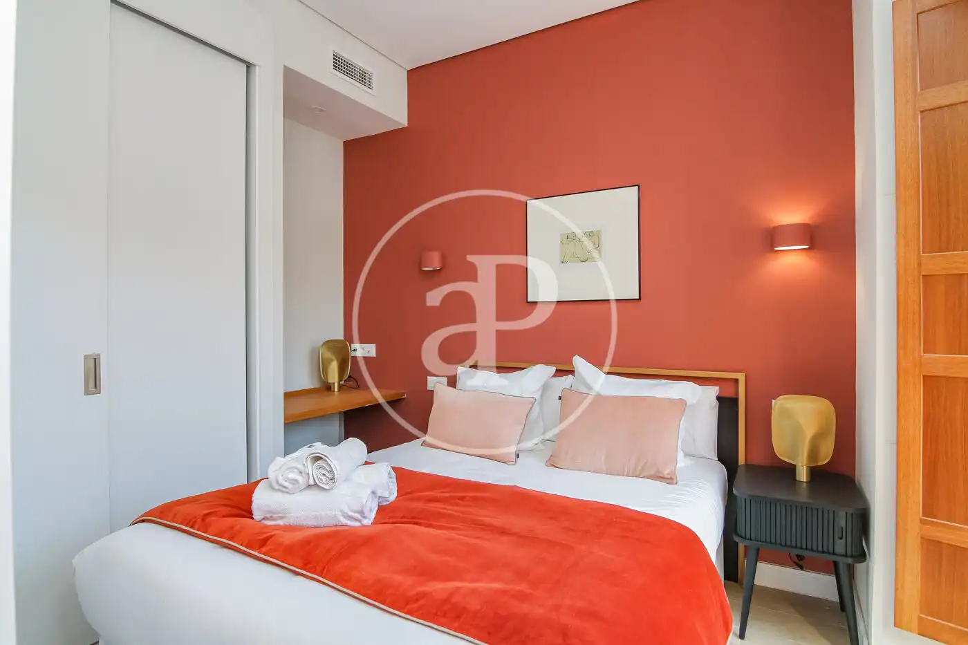 Bedroom of Flat for rent in Madrid  with Air Conditioner, Heating and Furnished