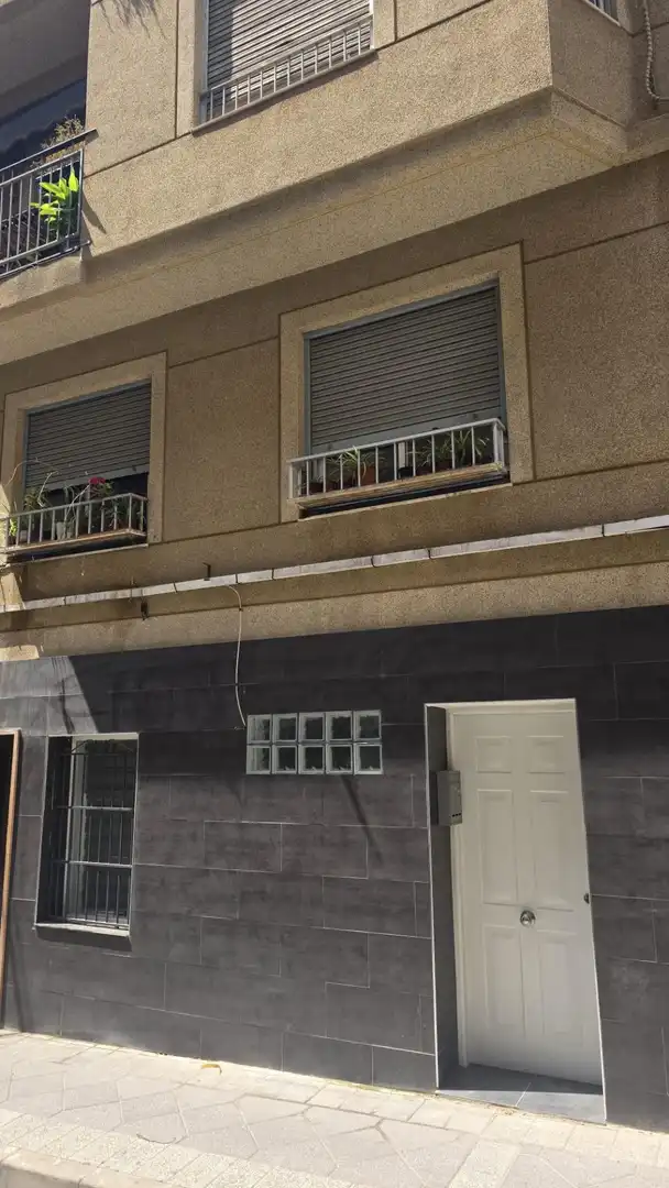 Terrasse von Erdgeschoss zur Miete in Elche / Elx mit Möbliert