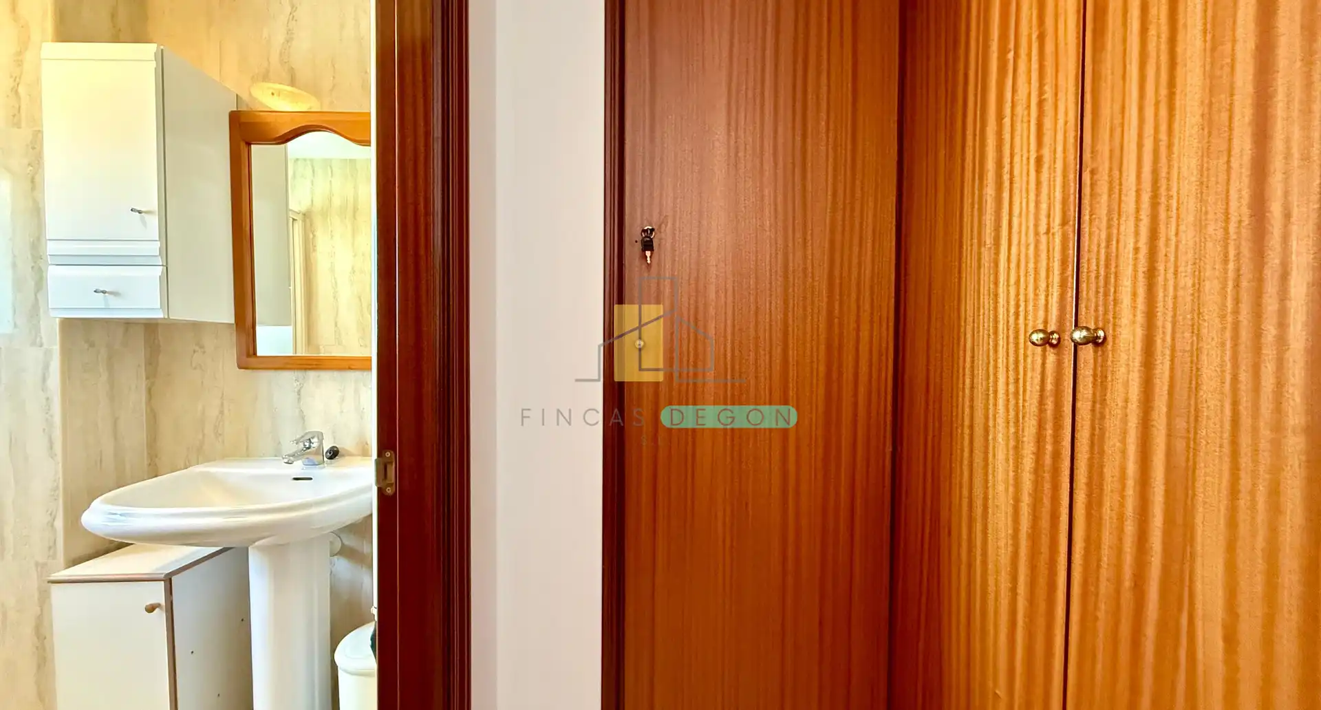 Apartamento en venta en Empuriabrava con Calefacción, Terraza y Amueblado