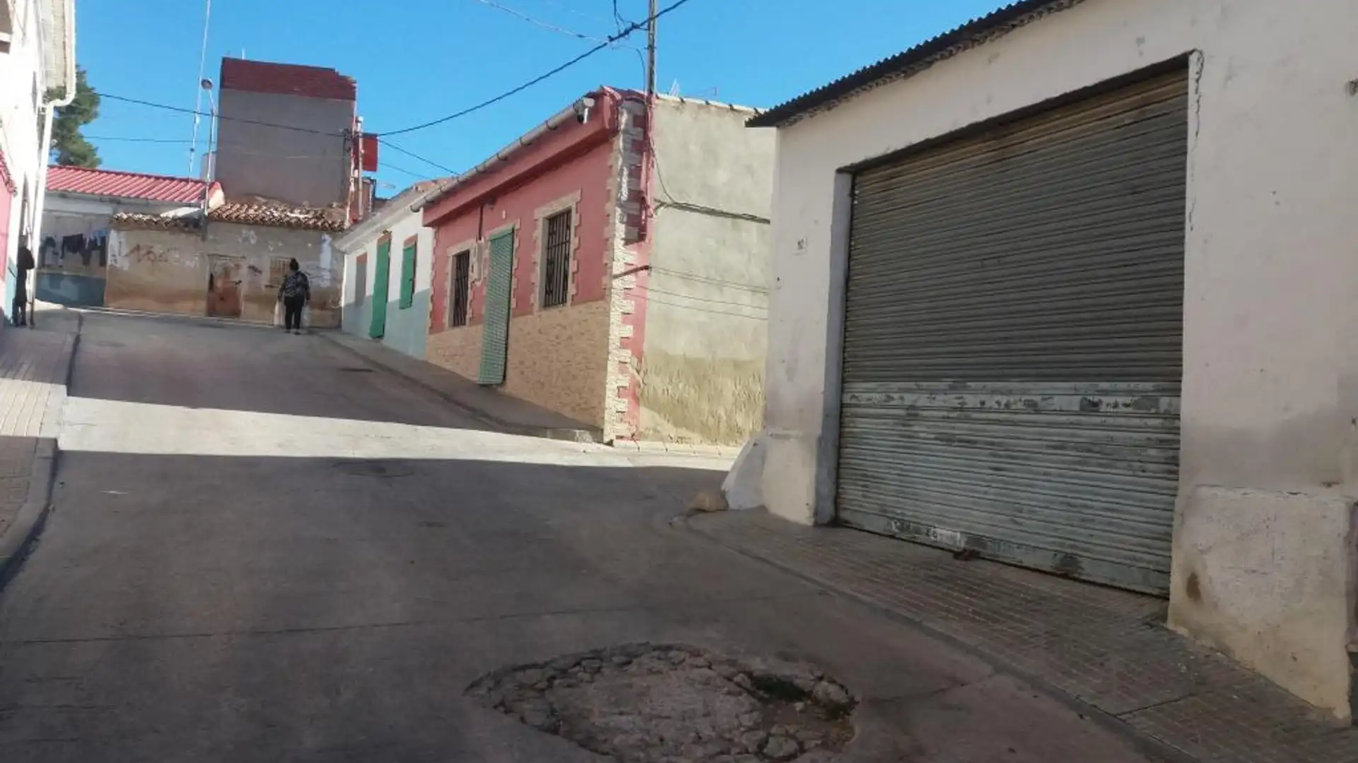 Vista exterior de Nave industrial en venta en Hellín