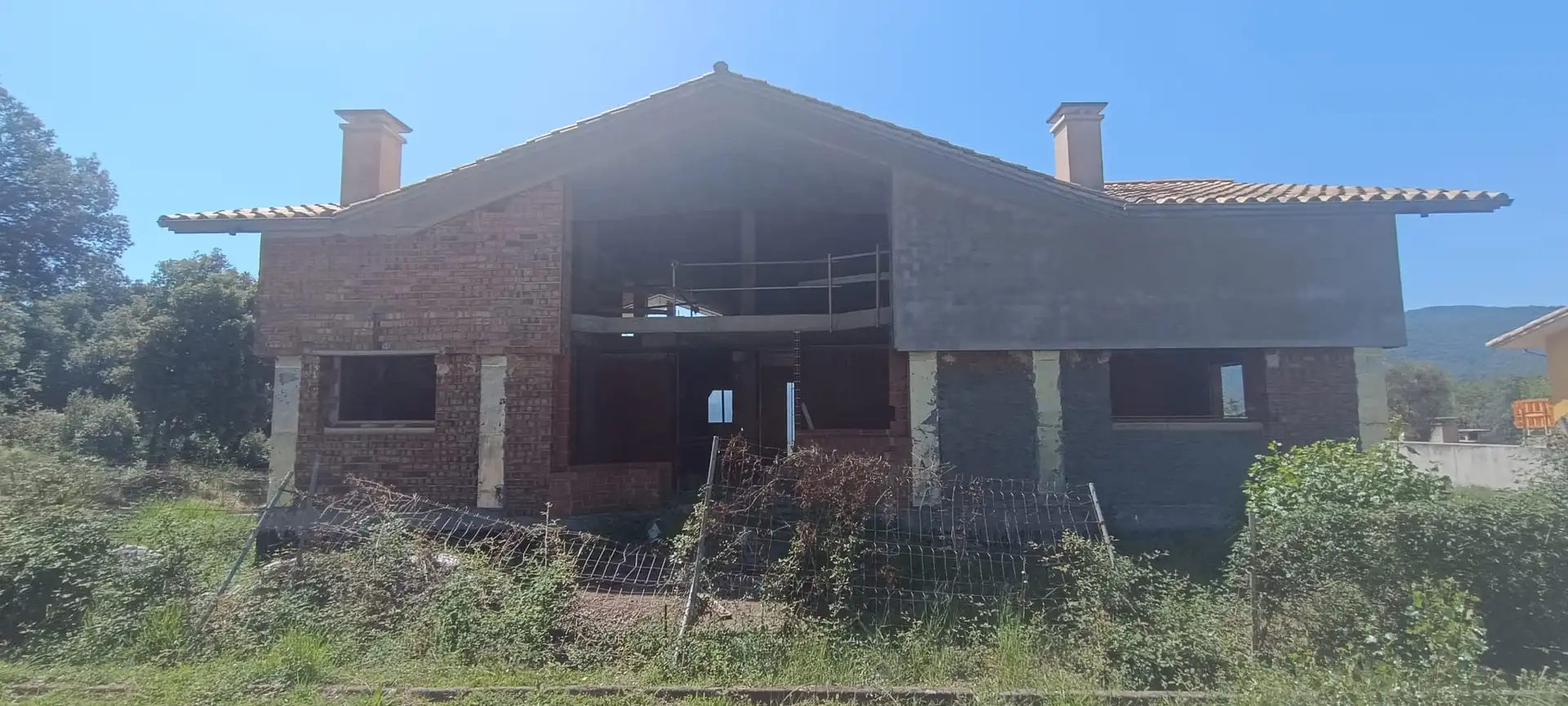 Exterior view of Houses for sale in Montagut i Oix  with Private garden, Terrace and Storage room