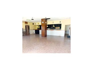 Business premises for sale in Calle Martorell