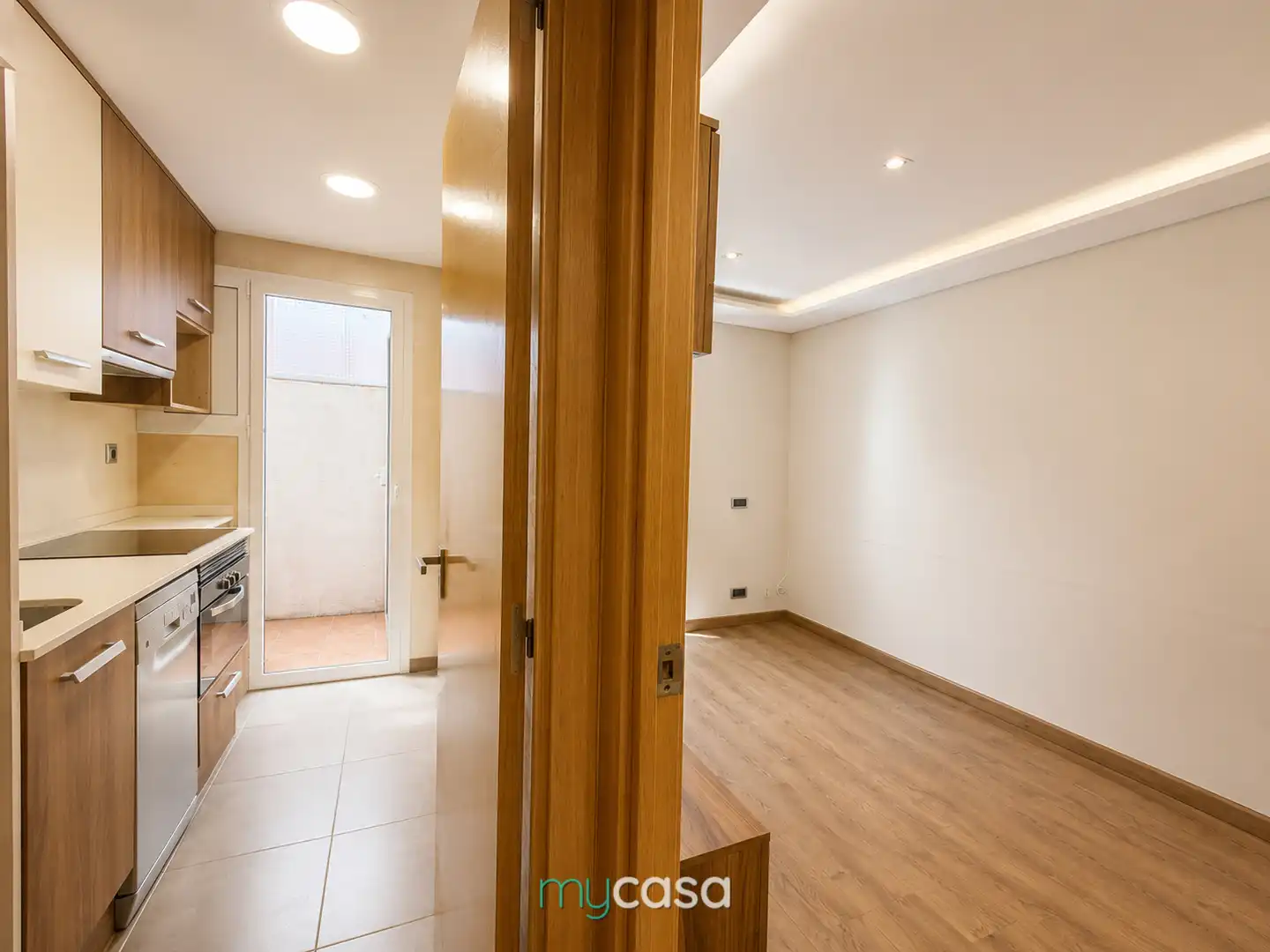 Flat for sale in Badalona  with Air Conditioner, Heating and Parquet flooring
