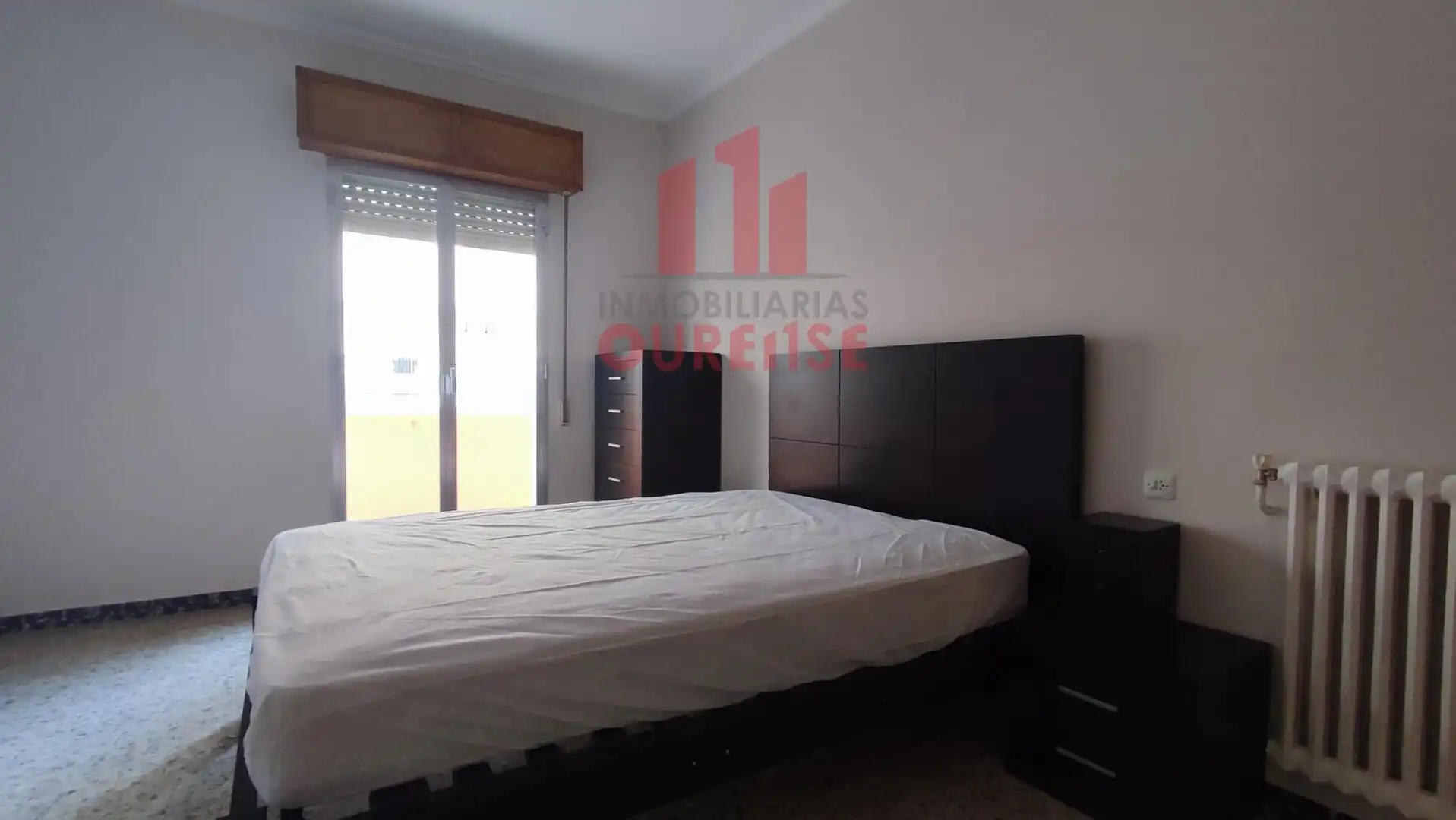 Schlafzimmer von Wohnung zur Miete in Ourense Capital  mit Heizung, Möbliert und Balkon
