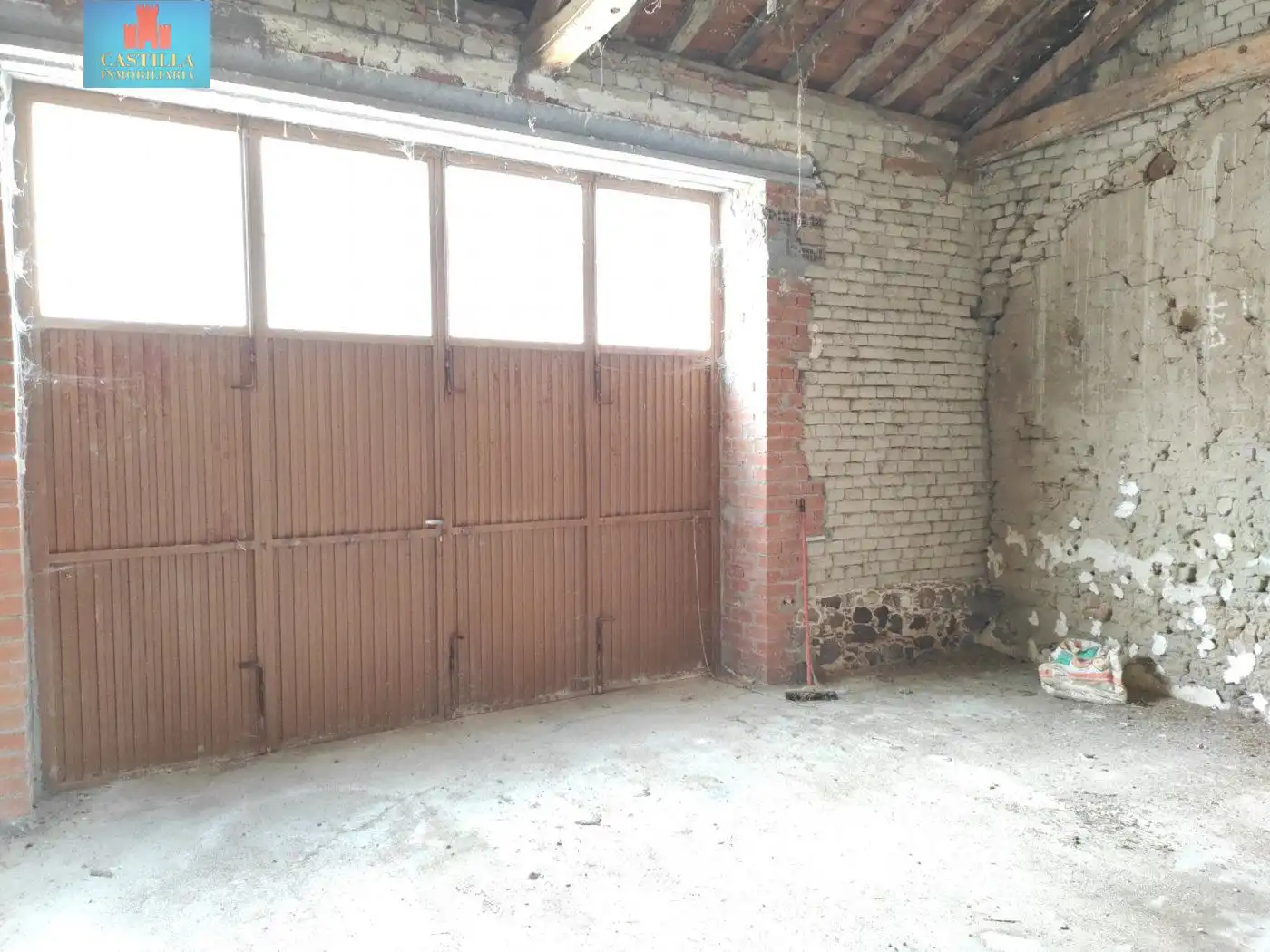 Casa o chalet en venta en Velayos con Terraza, Trastero y Amueblado