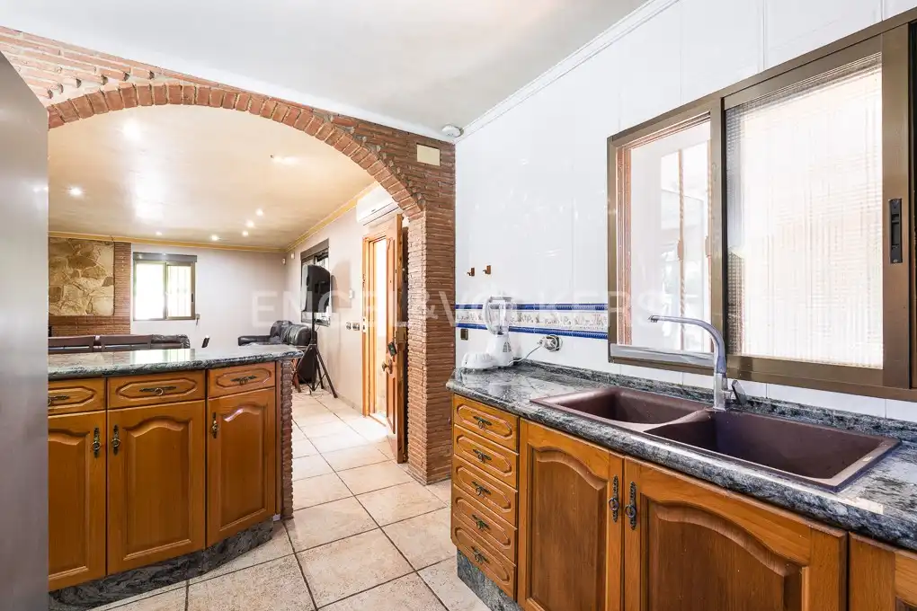 Cocina de Casa o chalet en venta en Sagunto / Sagunt con Aire acondicionado, Calefacción y Jardín privado