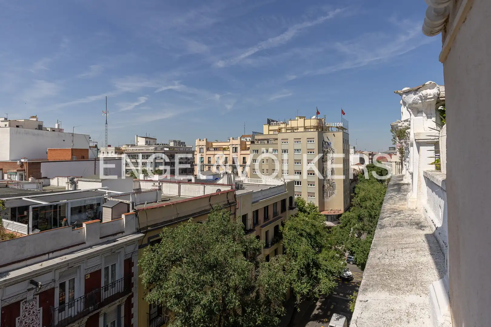 Vista exterior de Pis en venda en Madrid amb Aire condicionat, Calefacció i Terrassa