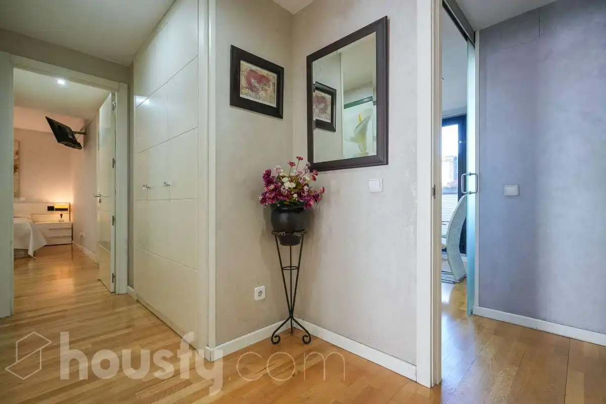 Ático en venta en Madrid con Terraza, Trastero y Piscina comunitaria