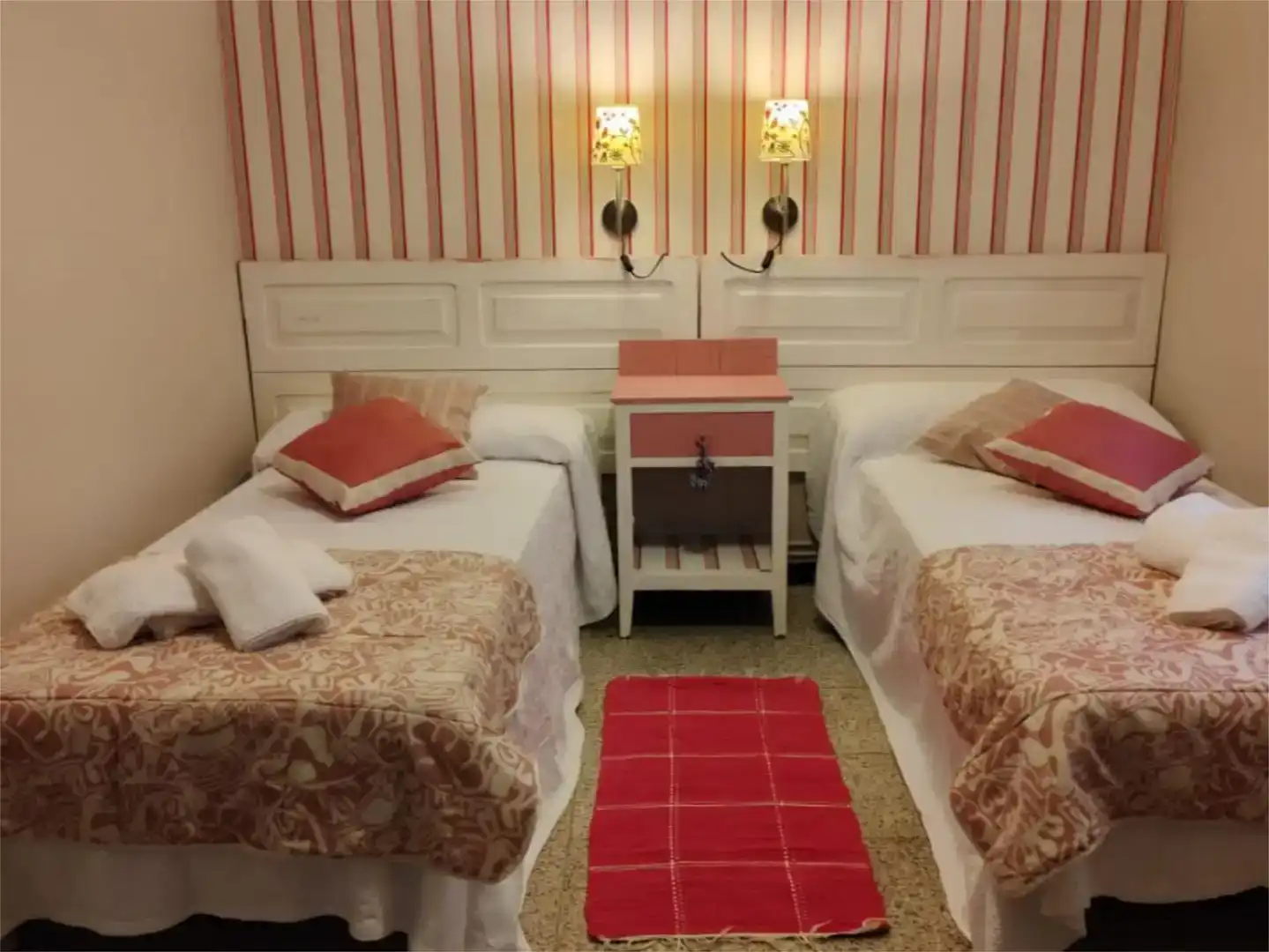 Schlafzimmer von Country house zur Miete in Ribadeo mit Möbliert