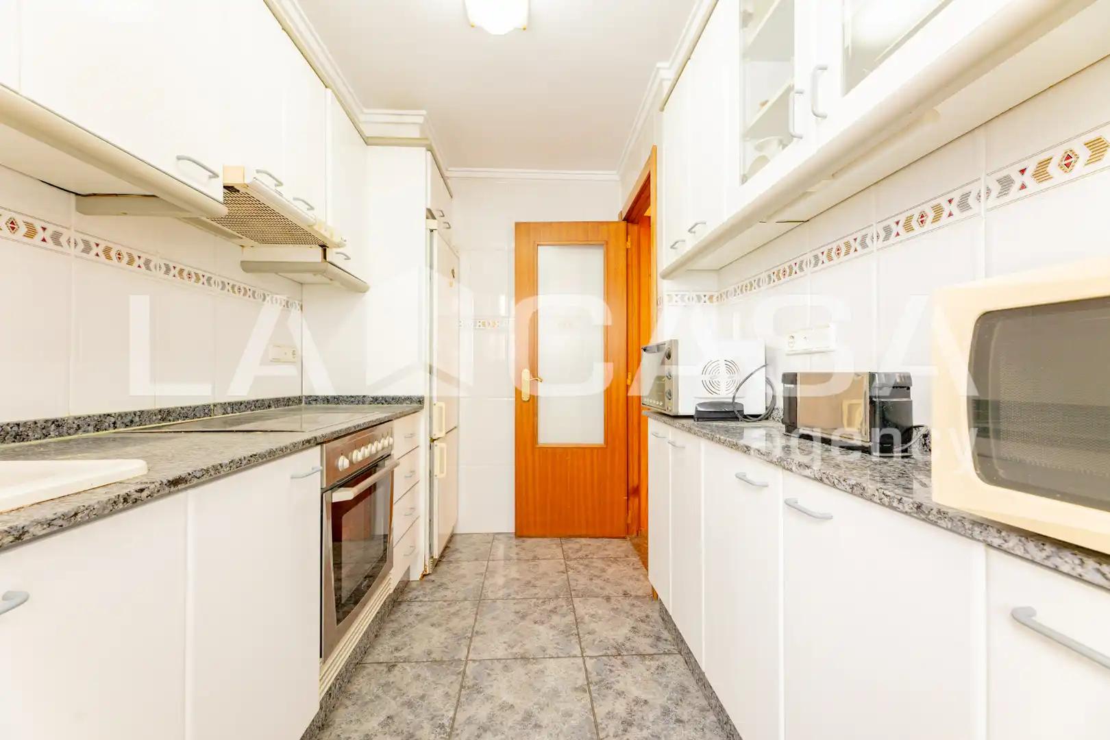 Kitchen of Flat for sale in Valencia  with Air Conditioner and Balcony