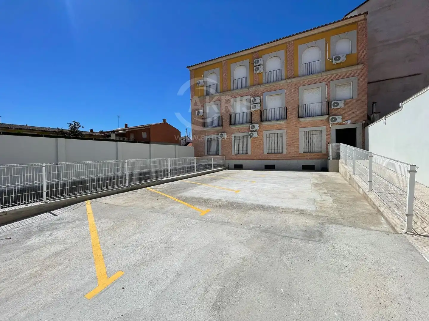 Parking of Flat for sale in Malpica de Tajo  with Heating