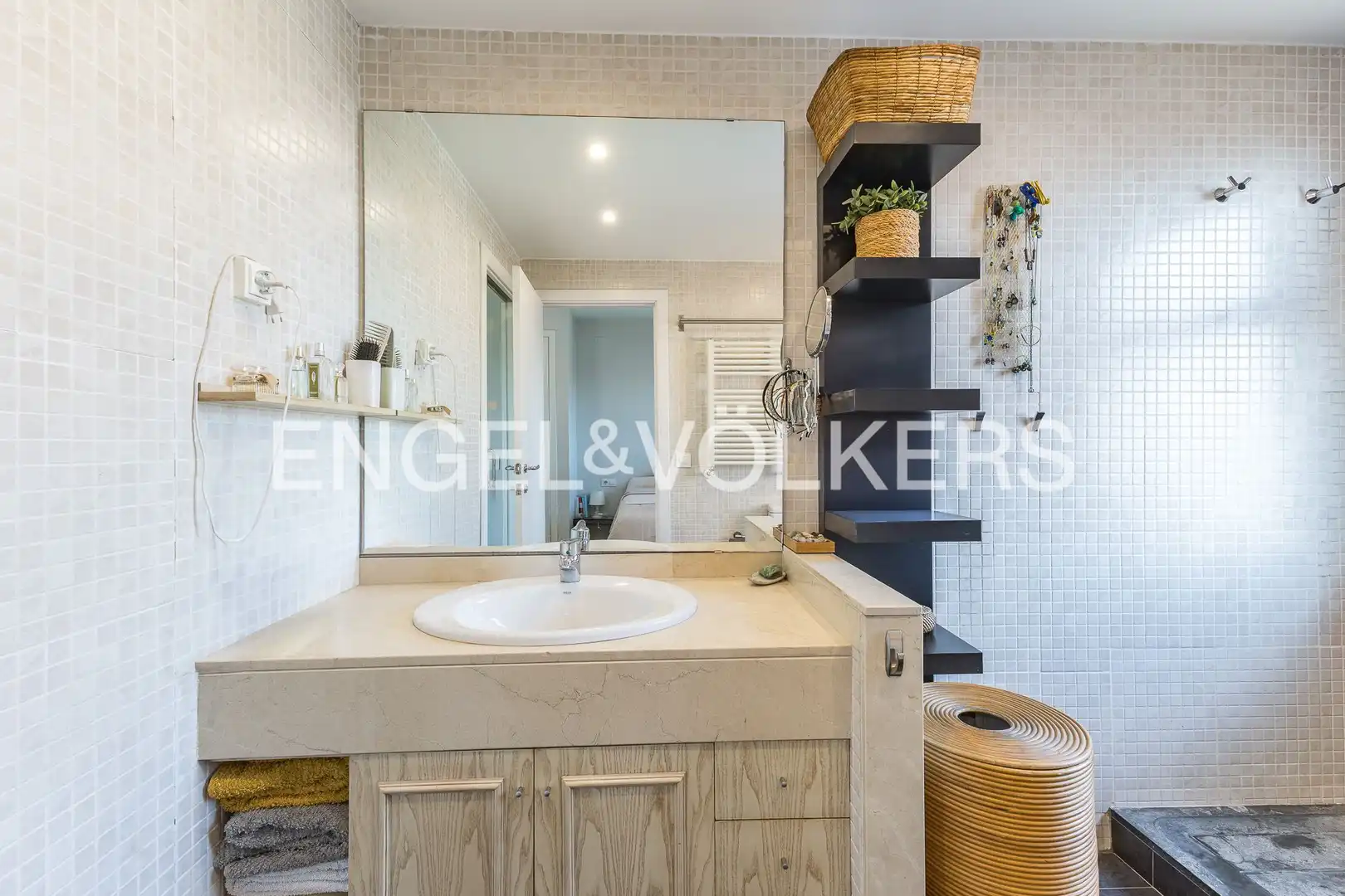 Baño de Ático en venta en Sant Joan Despí con Aire acondicionado, Calefacción y Parquet