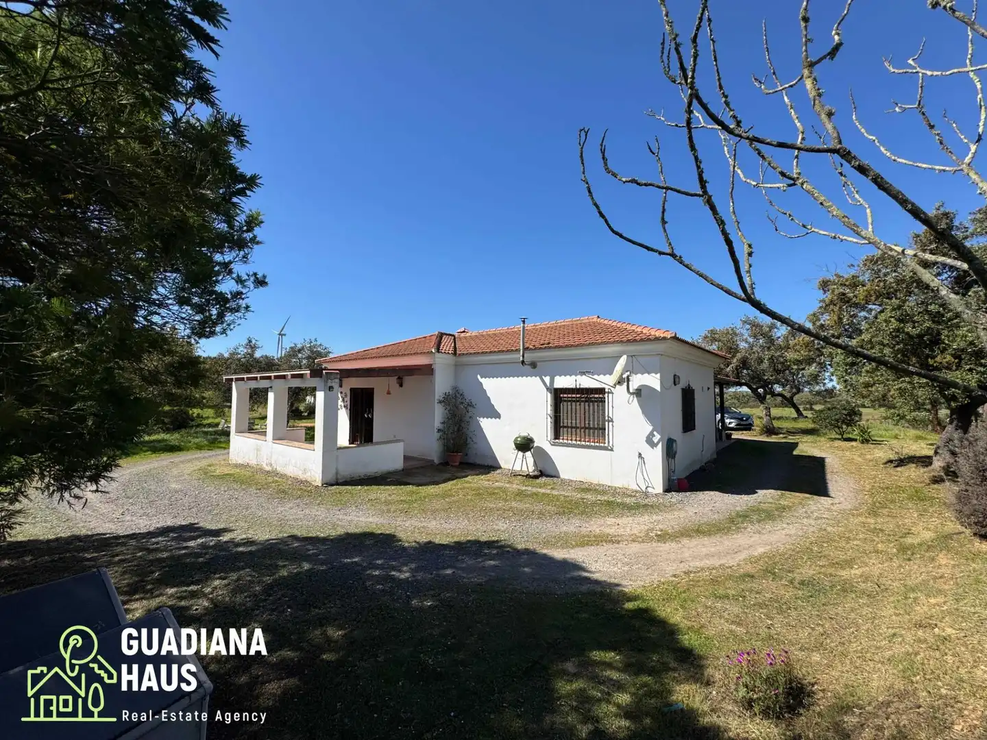 Exterior view of Country homes for sale in San Silvestre de Guzmán