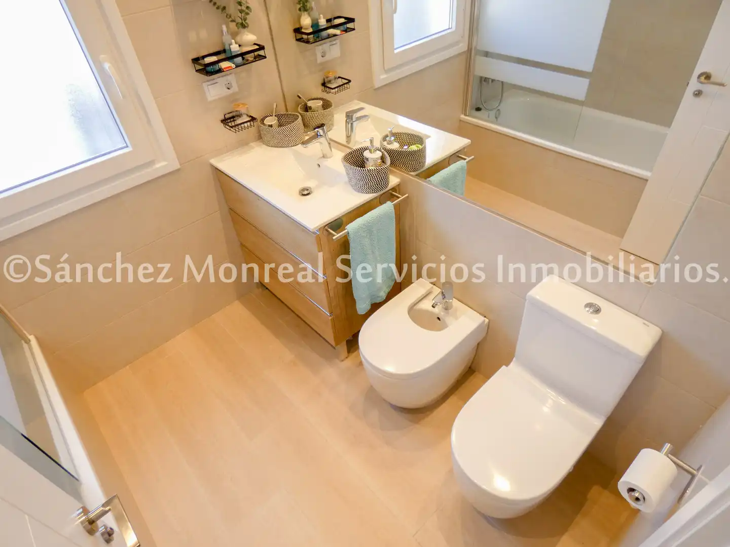 Baño de Casa o chalet en venta en Alcázar de San Juan con Aire acondicionado, Calefacción y Trastero