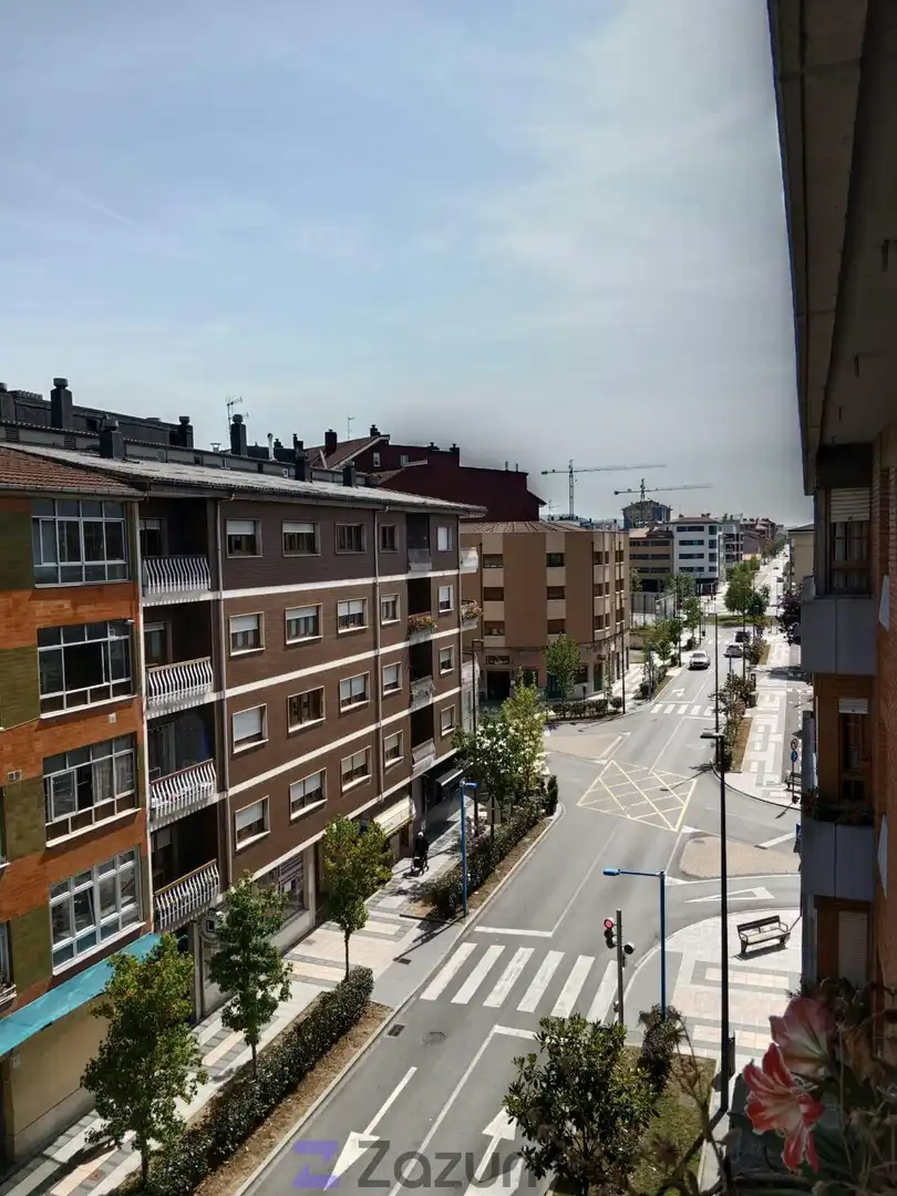Vista exterior de Piso de alquiler en Siero con Aire acondicionado, Calefacción y Trastero
