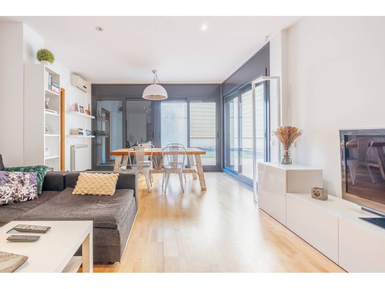Living room of Flat for sale in Matadepera  with Air Conditioner, Heating and Private garden