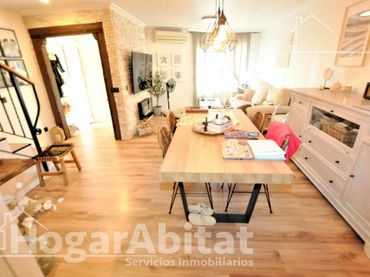 Maison mitoyenne avec balcon à vendre à Pobla de Farnals