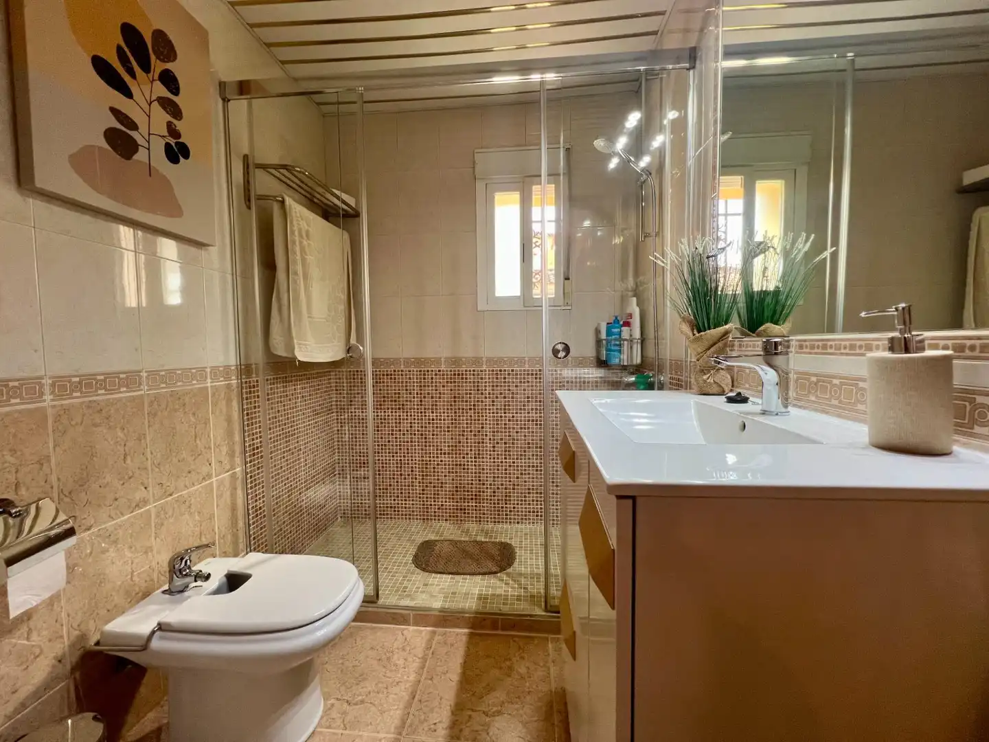 Bathroom of Houses for sale in Córdoba  with Air Conditioner and Swimming Pool