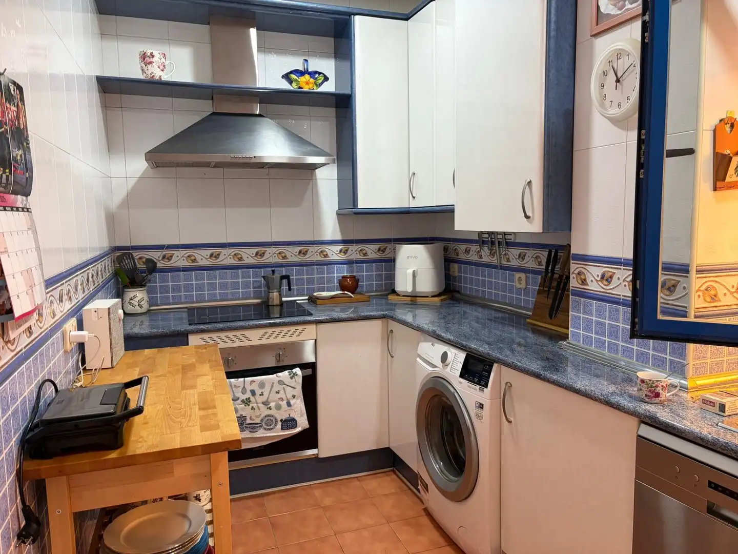 Cuina de Casa o xalet en venda en Madrid amb Aire condicionat, Calefacció i Jardí privat