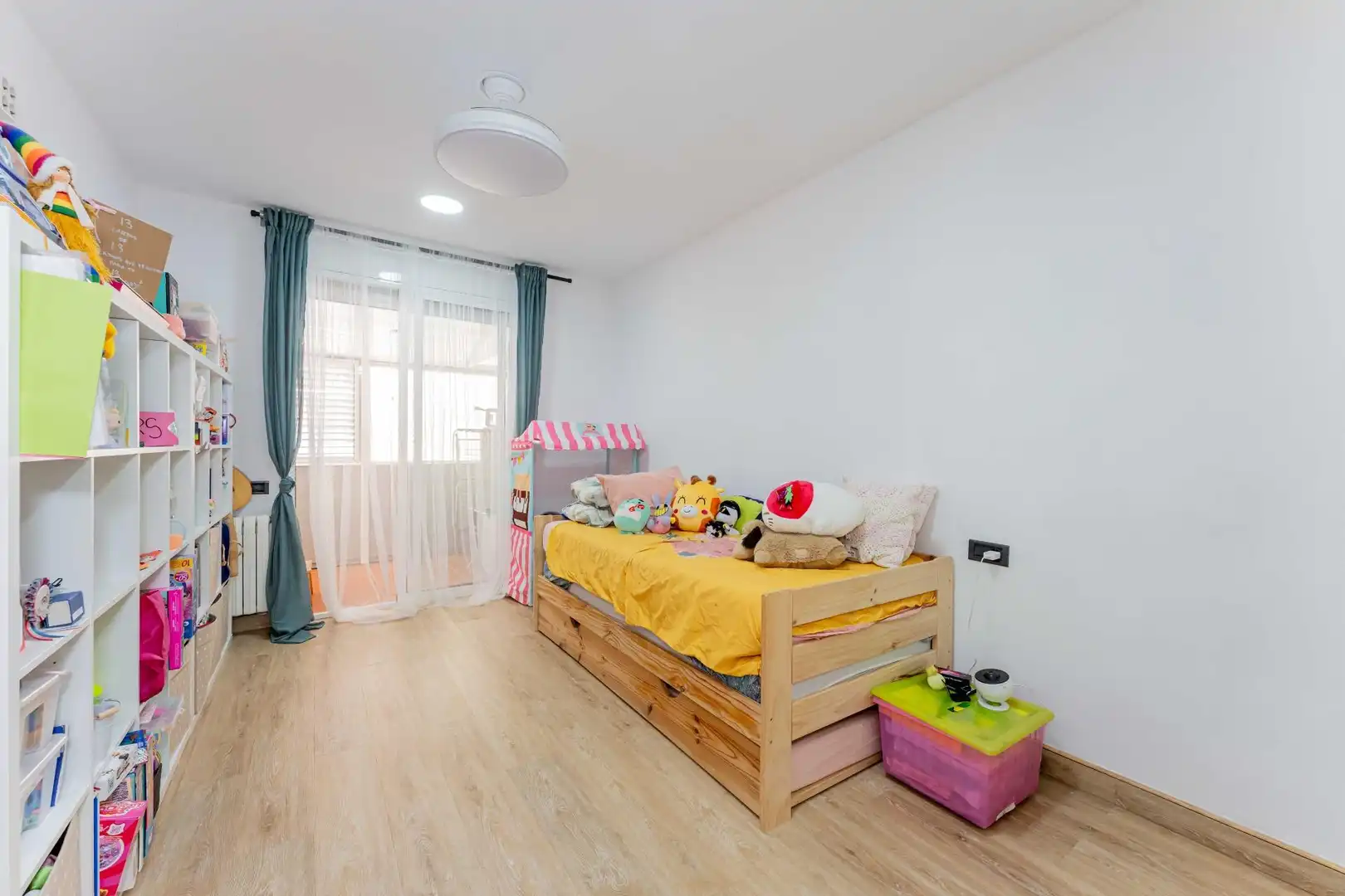 Bedroom of Flat for sale in Castelldefels  with Air Conditioner, Heating and Parquet flooring