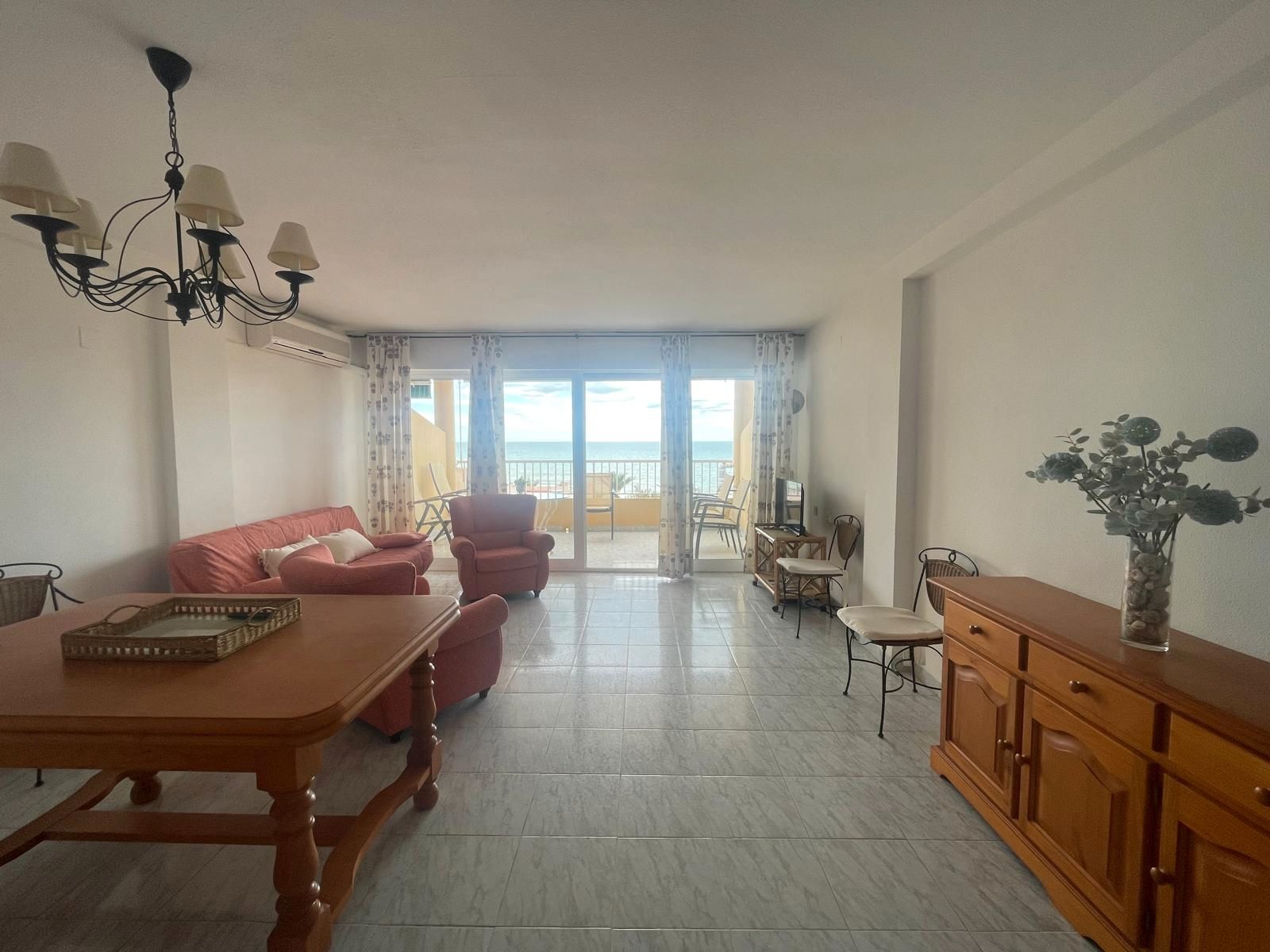 Sala d'estar de Dúplex en venda en Moncofa amb Aire condicionat