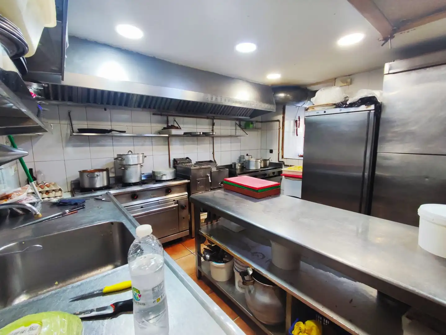 Local comercial en venta en Sarón - AVENIDA TORRELAVEGA 12