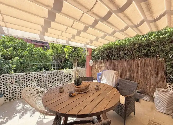 Terraza de Casa adosada en venta en Estepona con Aire acondicionado, Calefacción y Jardín privado