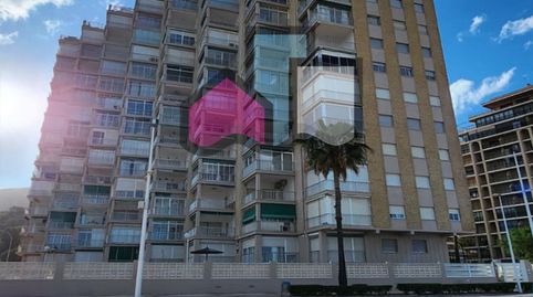 Apartamento en 1ª línea, con piscina,y parking comunitario