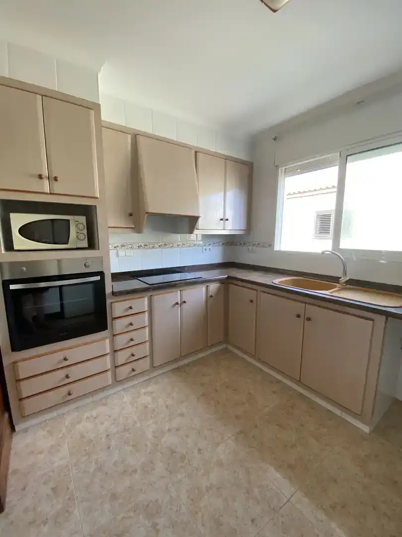 Cocina de Casa o chalet de alquiler en Tavernes de la Valldigna con Jardín privado y Amueblado