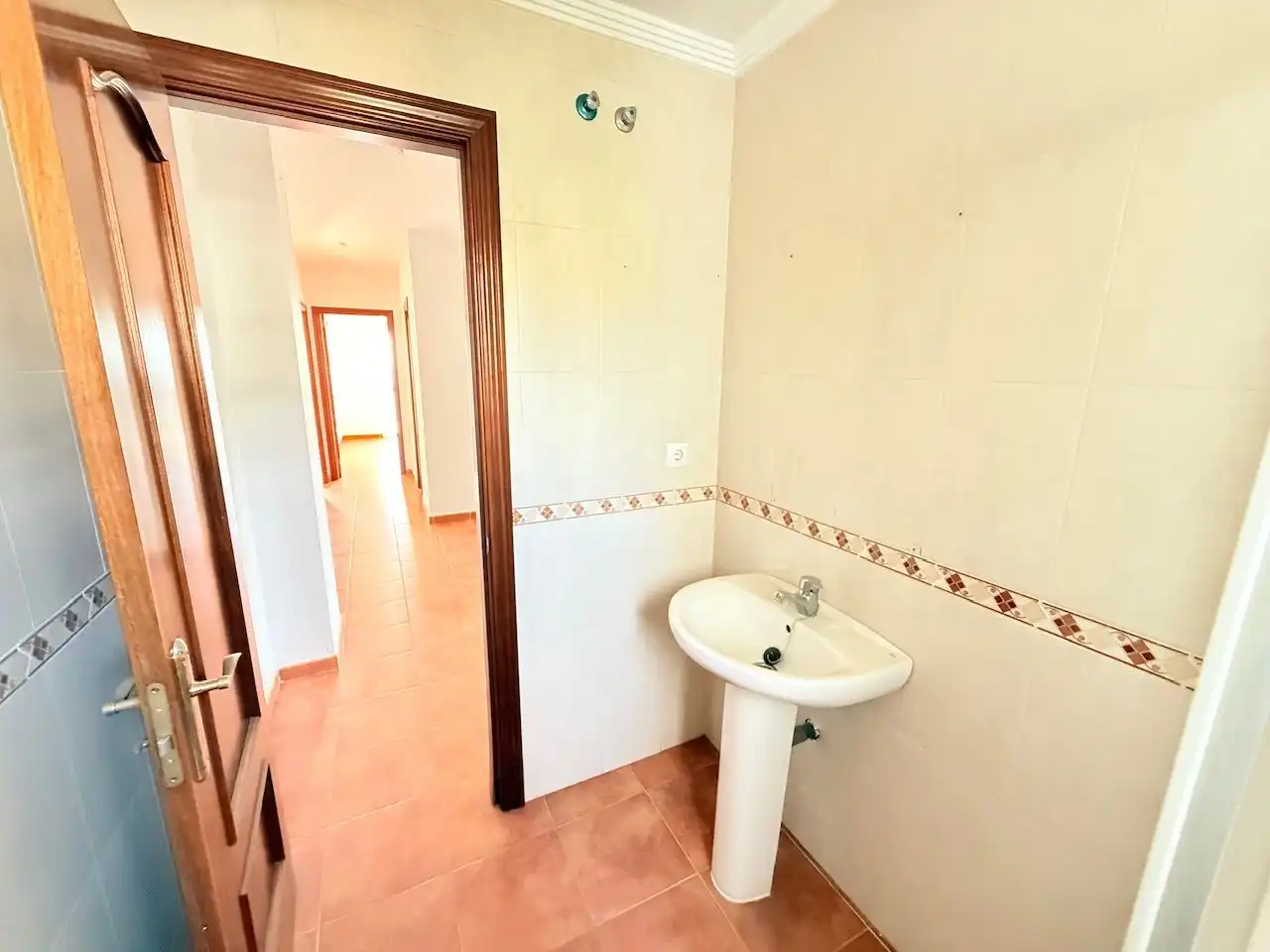Badezimmer von Maisonette zum Verkauf in Torrox mit Gemeinschaftspool