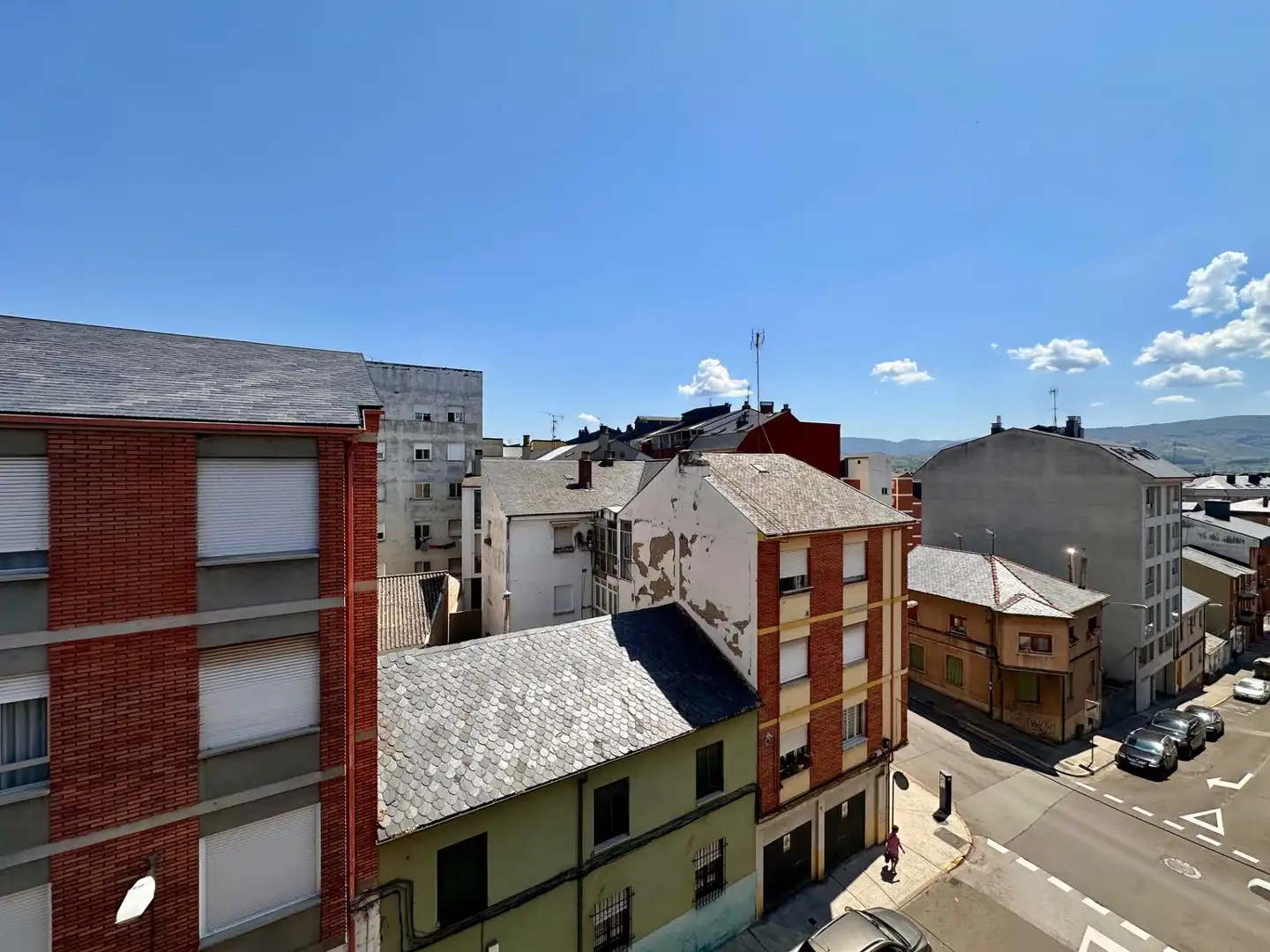 Vista exterior de Pis en venda en Ponferrada amb Calefacció, Traster i Moblat