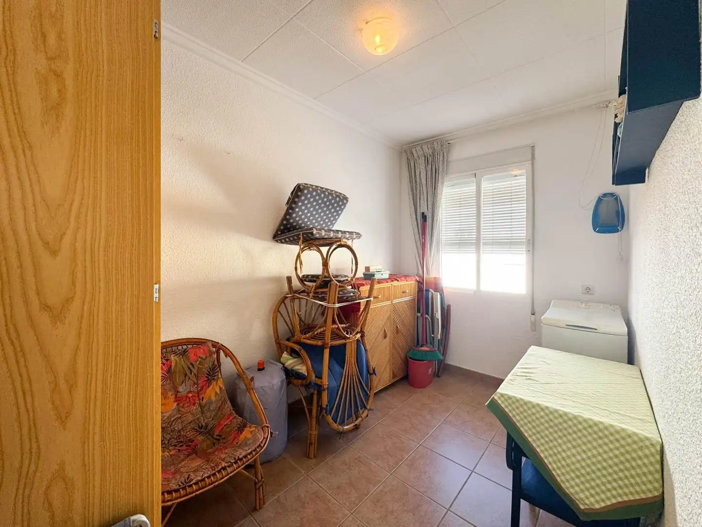 Habitación de Apartamento de alquiler en Santa Pola con Terraza, Amueblado y Balcón