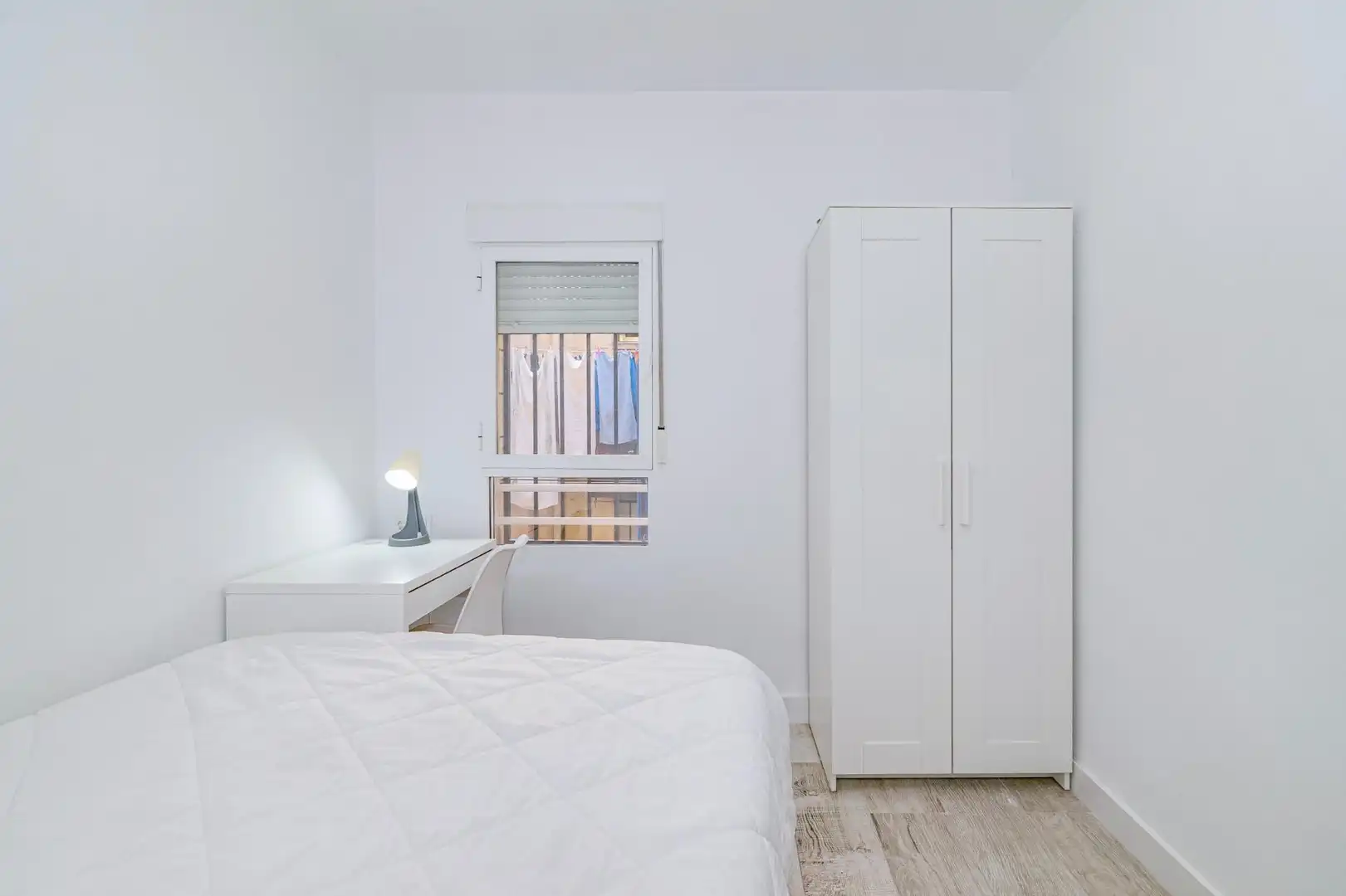Dormitori de Pis en venda en Granada amb Aire condicionat, Jardí privat i Terrassa