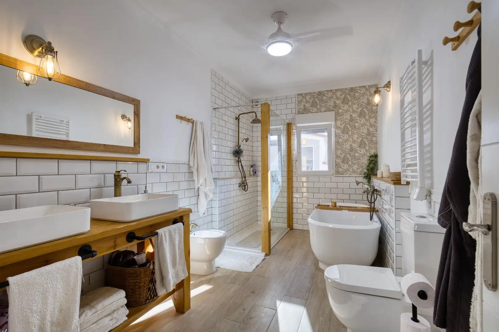 Baño de Casa adosada en venta en Torre-Pacheco con Aire acondicionado, Calefacción y Jardín privado