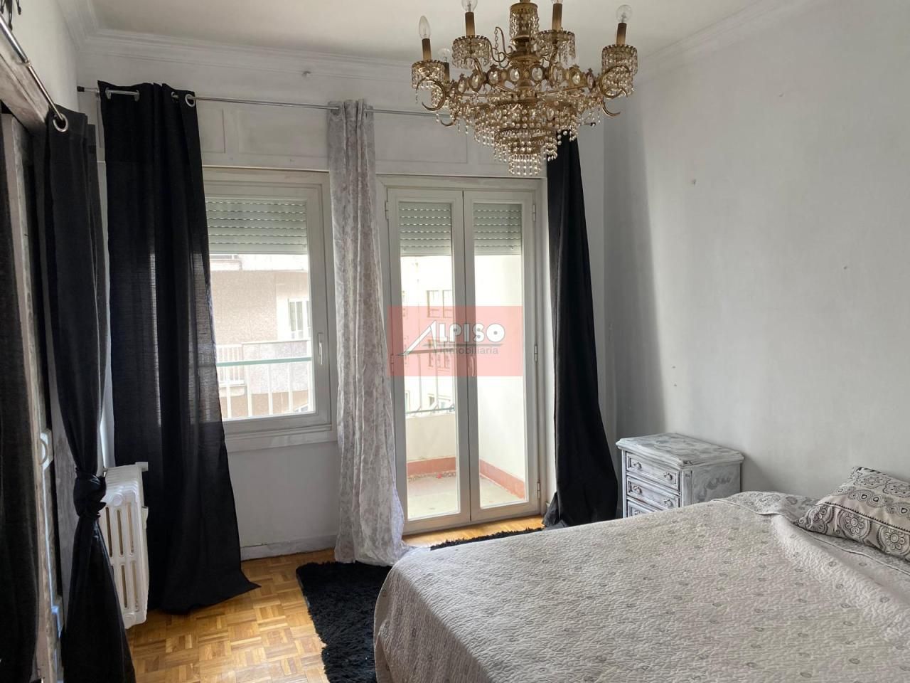 Bedroom of Flat for sale in Ourense Capital   with Heating, Parquet flooring and Balcony