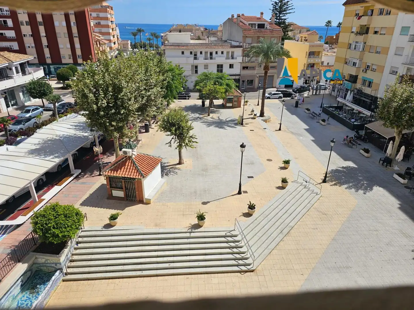 Vista exterior de Pis en venda en Manilva amb Terrassa i Alarma