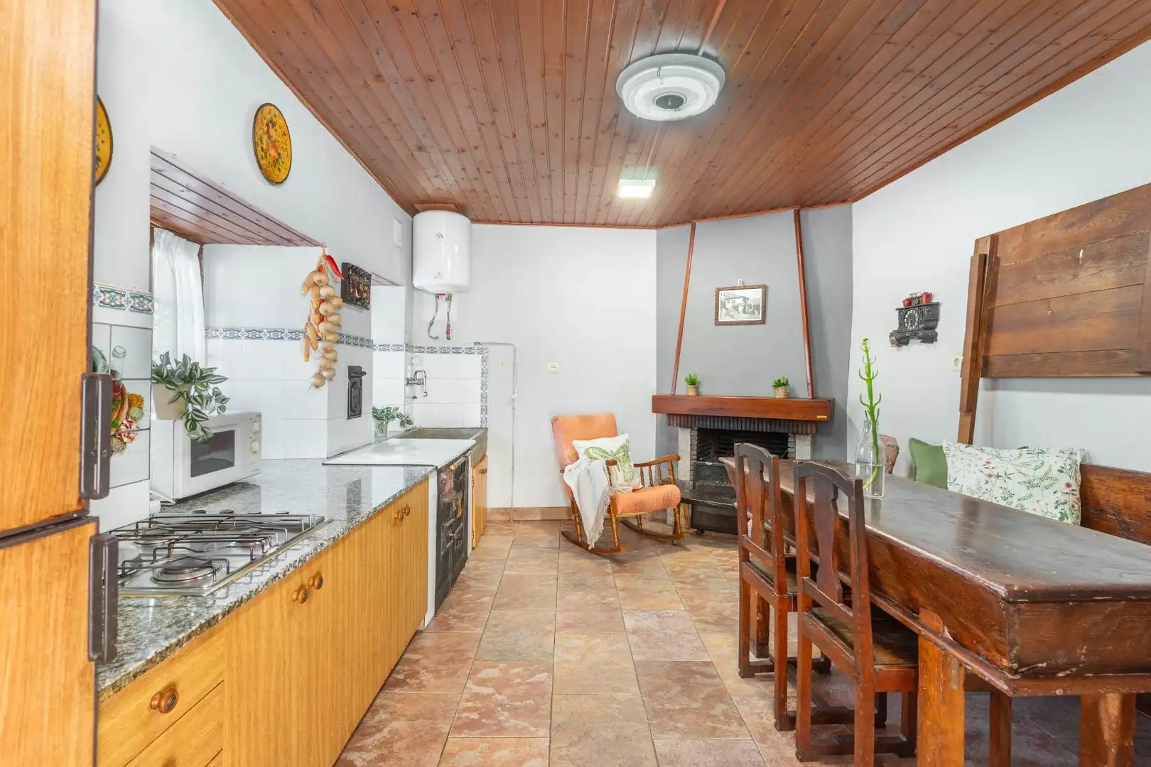 Cocina de Casa o chalet en venta en Cangas del Narcea con Jardín privado, Amueblado y Balcón