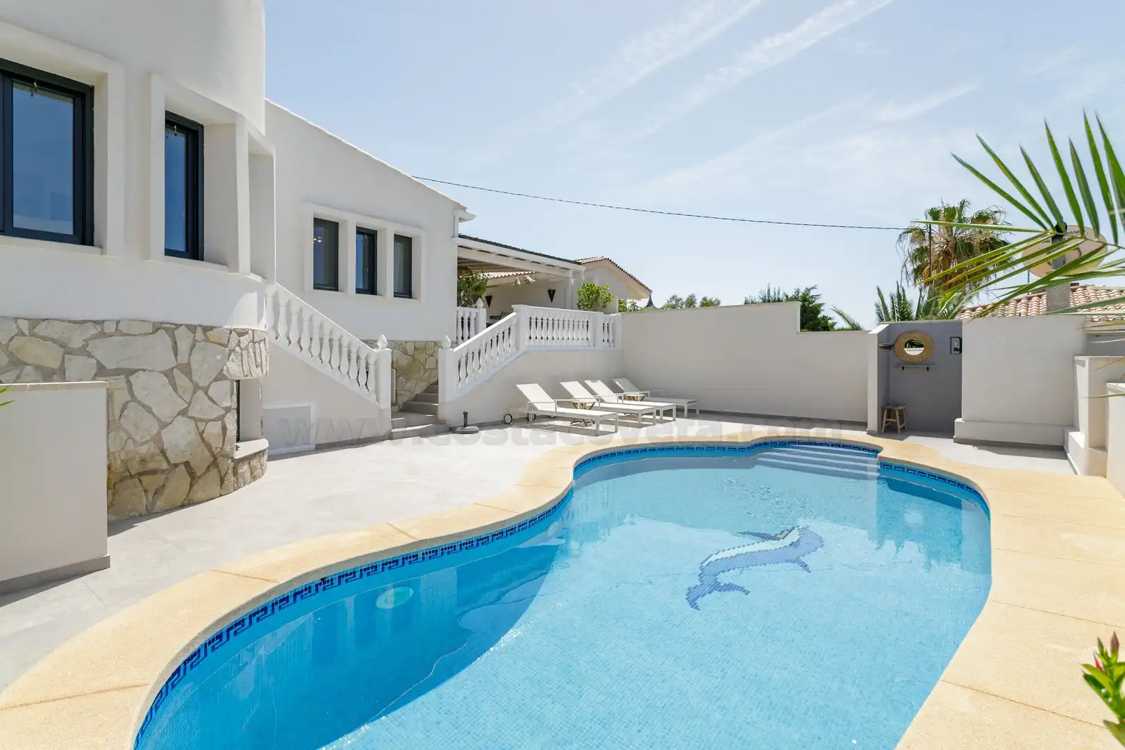 Piscina de Casa o xalet en venda en El Campello amb Aire condicionat, Jardí privat i Terrassa