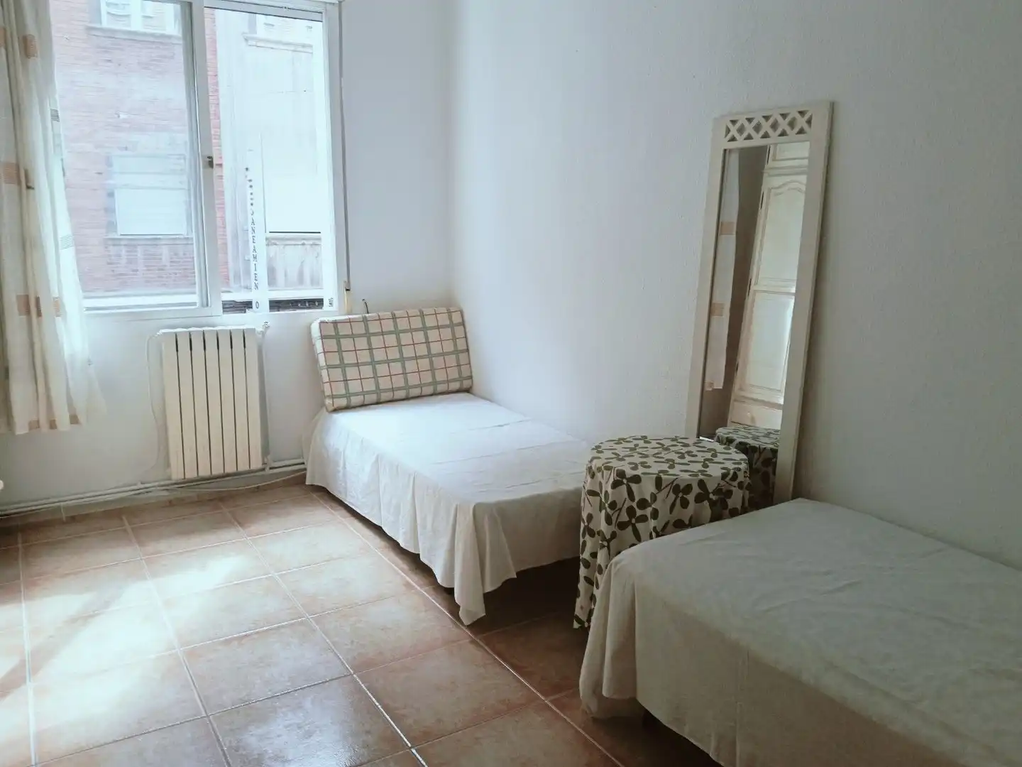 Bedroom of Houses for sale in Zaragoza  with Heating and Terrace