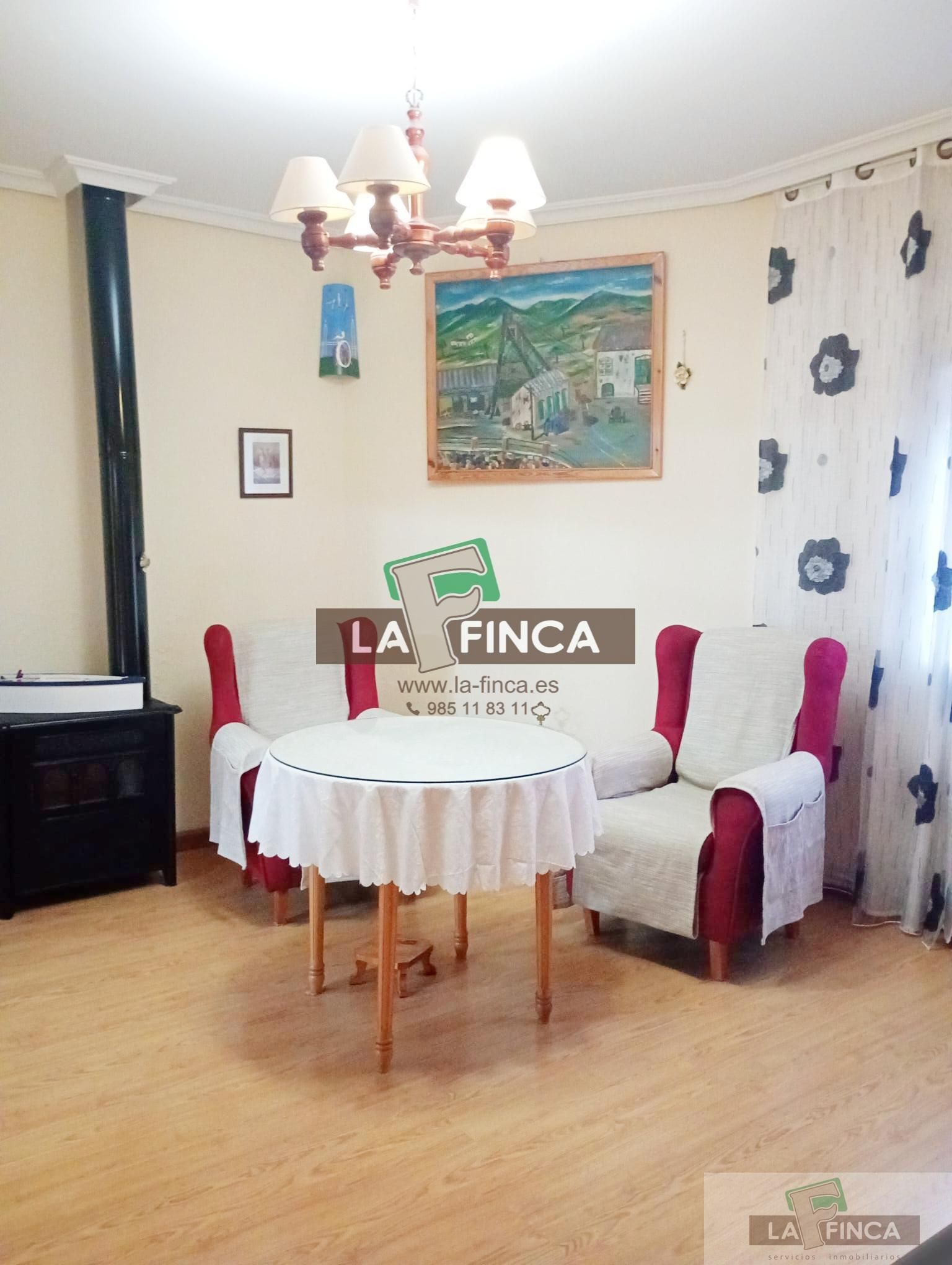 Wohnzimmer von Wohnung zum verkauf in Cudillero mit Heizung