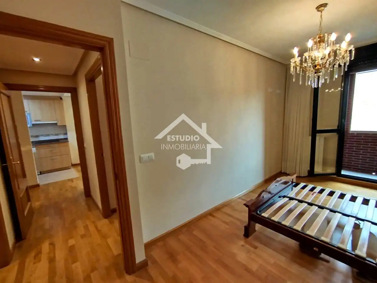 Schlafzimmer von Wohnung zum Verkauf in Oyón-Oion mit Heizung, Abstellraum und Balkon