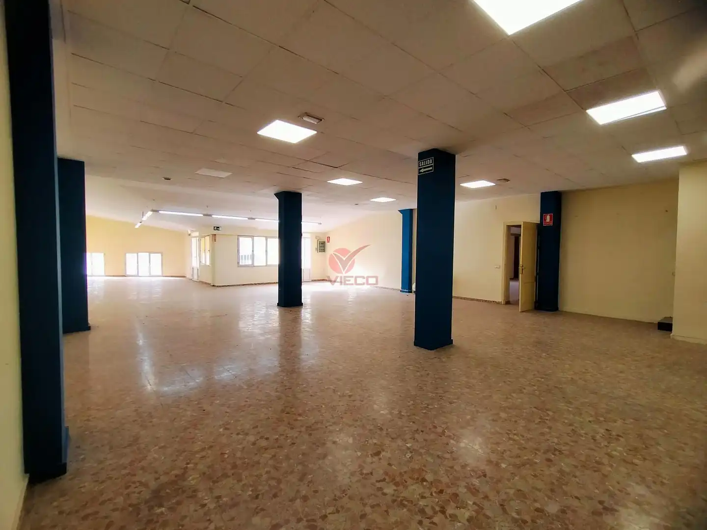Local comercial en venda a ERAS DEL TIO CAÑAMON, imagen 6