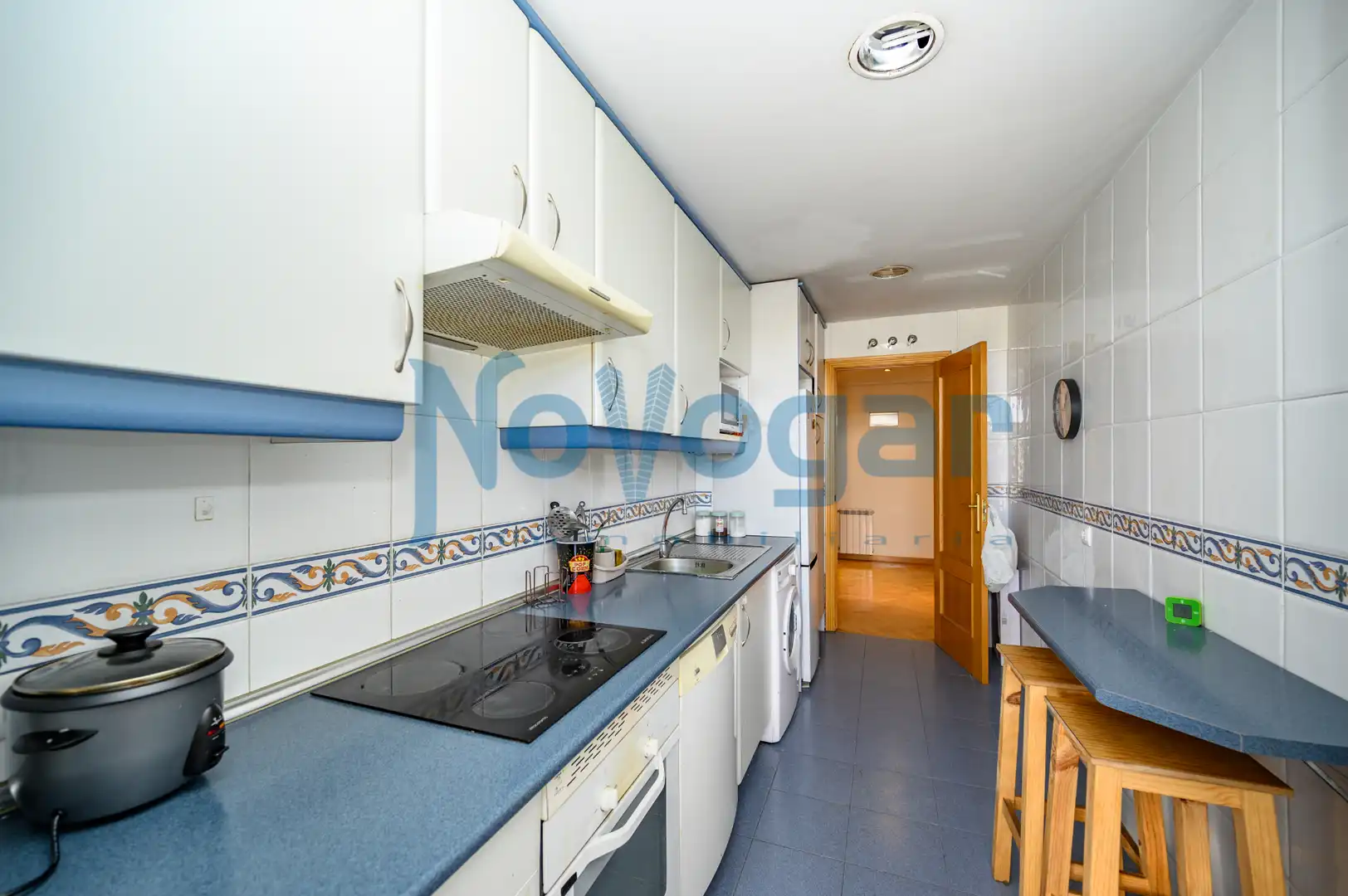 Kitchen of Flat for sale in Madrid  with Air Conditioner, Heating and Community pool